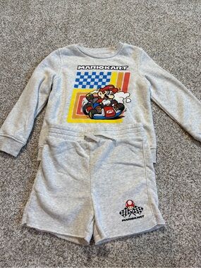 Nintendo Light Gray Mario Kart Fleece Sweat Set - 5T